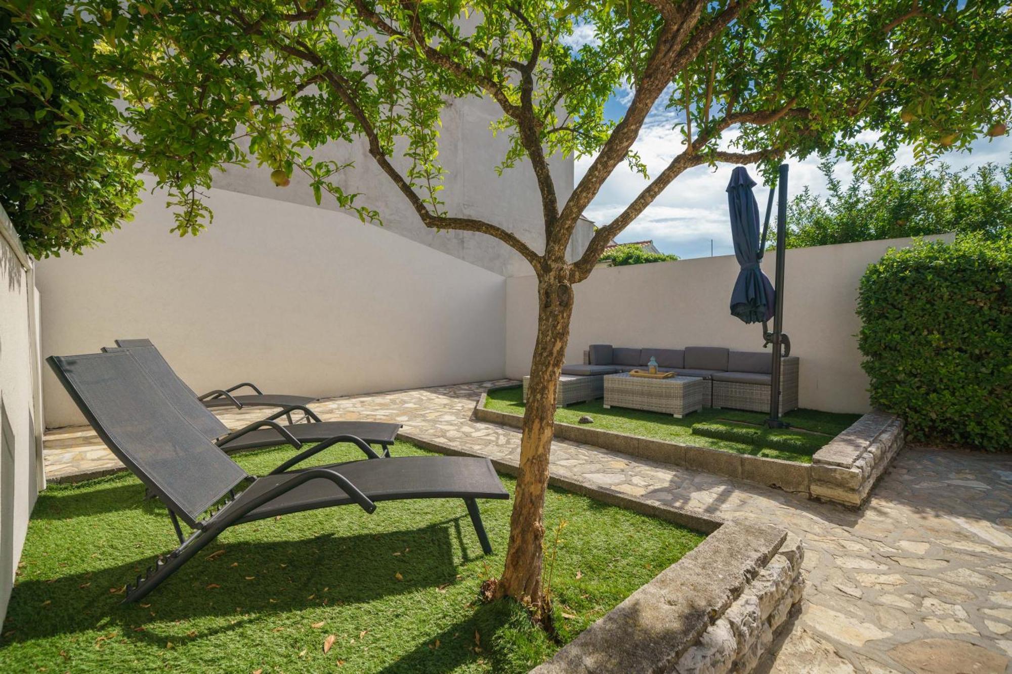 Holiday Home Oliva Vodice Bagian luar foto