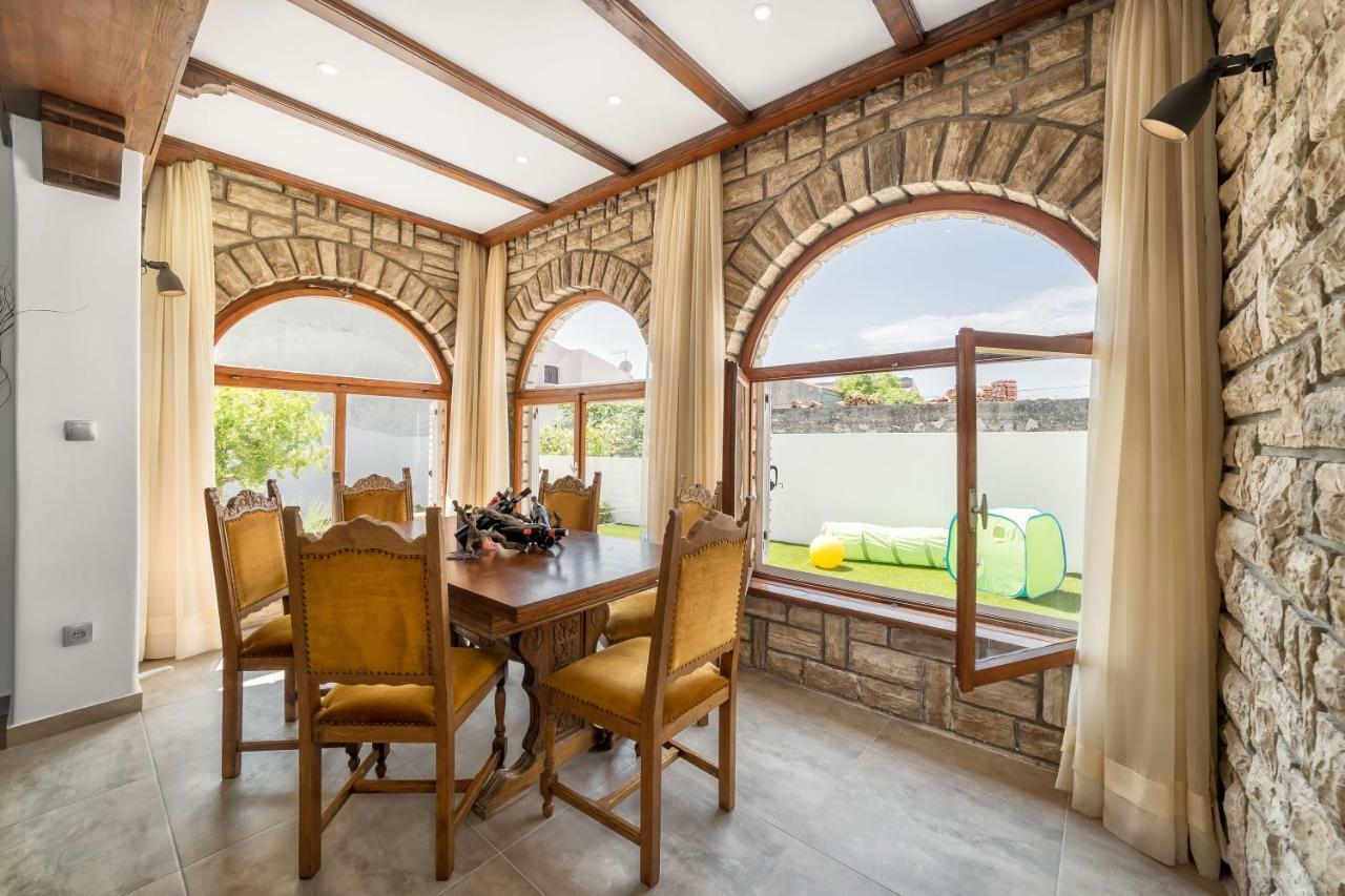 Holiday Home Oliva Vodice Bagian luar foto