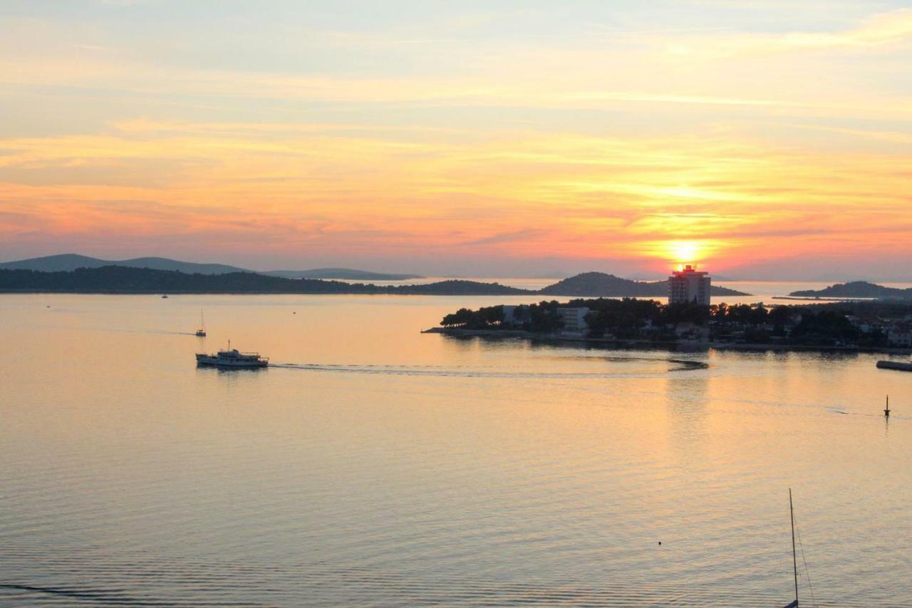 Holiday Home Oliva Vodice Bagian luar foto